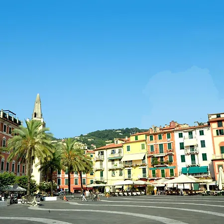 Semesterbostad Inviting Holiday With Terrace Garden Furniture Bbq Rio (La Spezia)
