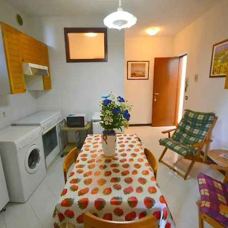 Casa vacanze Inviting With Terrace, Garden Furniture, Bbq Rio (La Spezia)